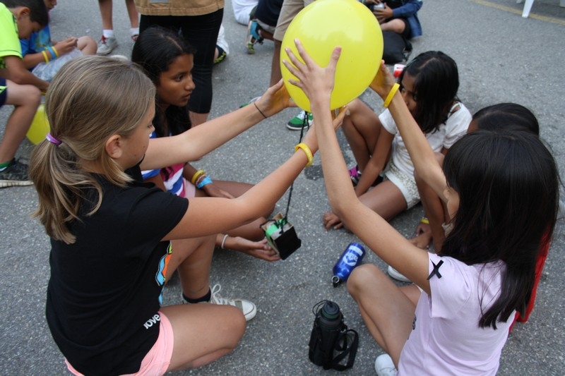 Village Camps International Summer Camp Leysin, Switzerland 2026-08-15 https://www.villagecamps.com/journals_admin/images/685-34-pet zoo (110).jpg